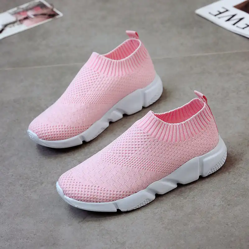 light pink running shoes womens