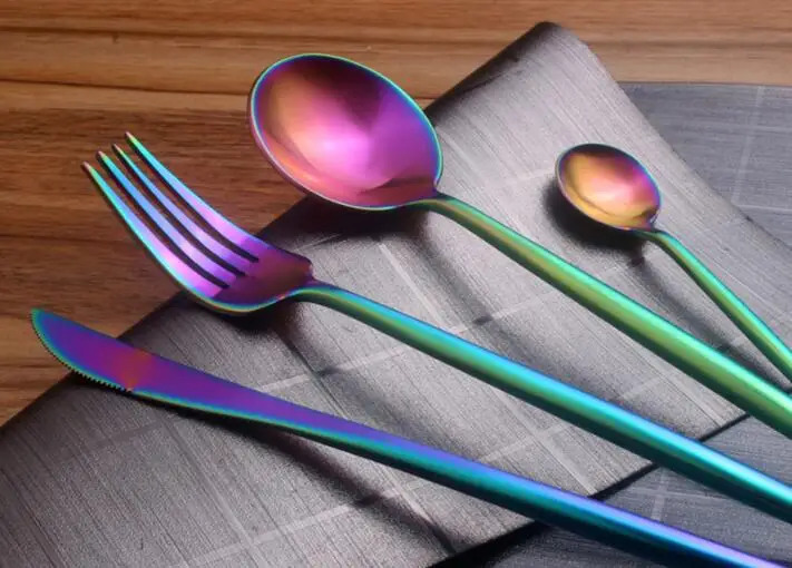 Набор разноцветной столовой посуды из полированной нержавеющей стали 4 шт./компл.