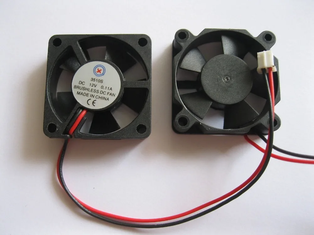 

10 pcs Brushless DC Cooling 5 Blade Fan 3510S 12V 35x35x10mm Black
