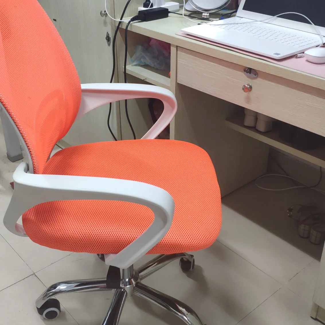 Шаблон компьютерный стул для офисных стульев студентов вращающийся стул конференции стул для сотрудников сетка вентиляции