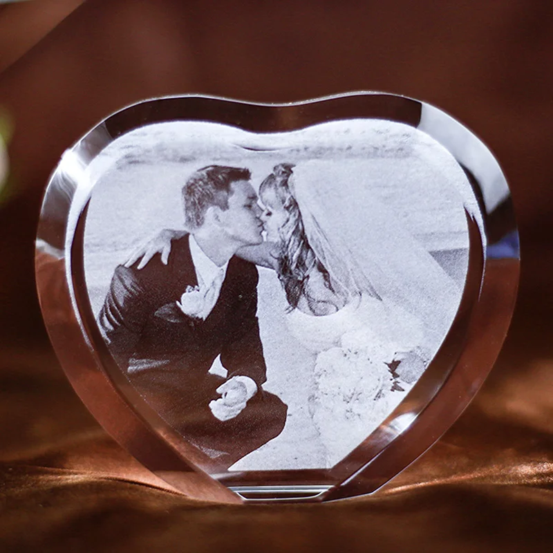 Заказная Хрустальная фоторамка в форме сердца с лазерной гравировкой, персонализированная Стеклянная фоторамка, Свадебный сувенир, подарки на день рождения