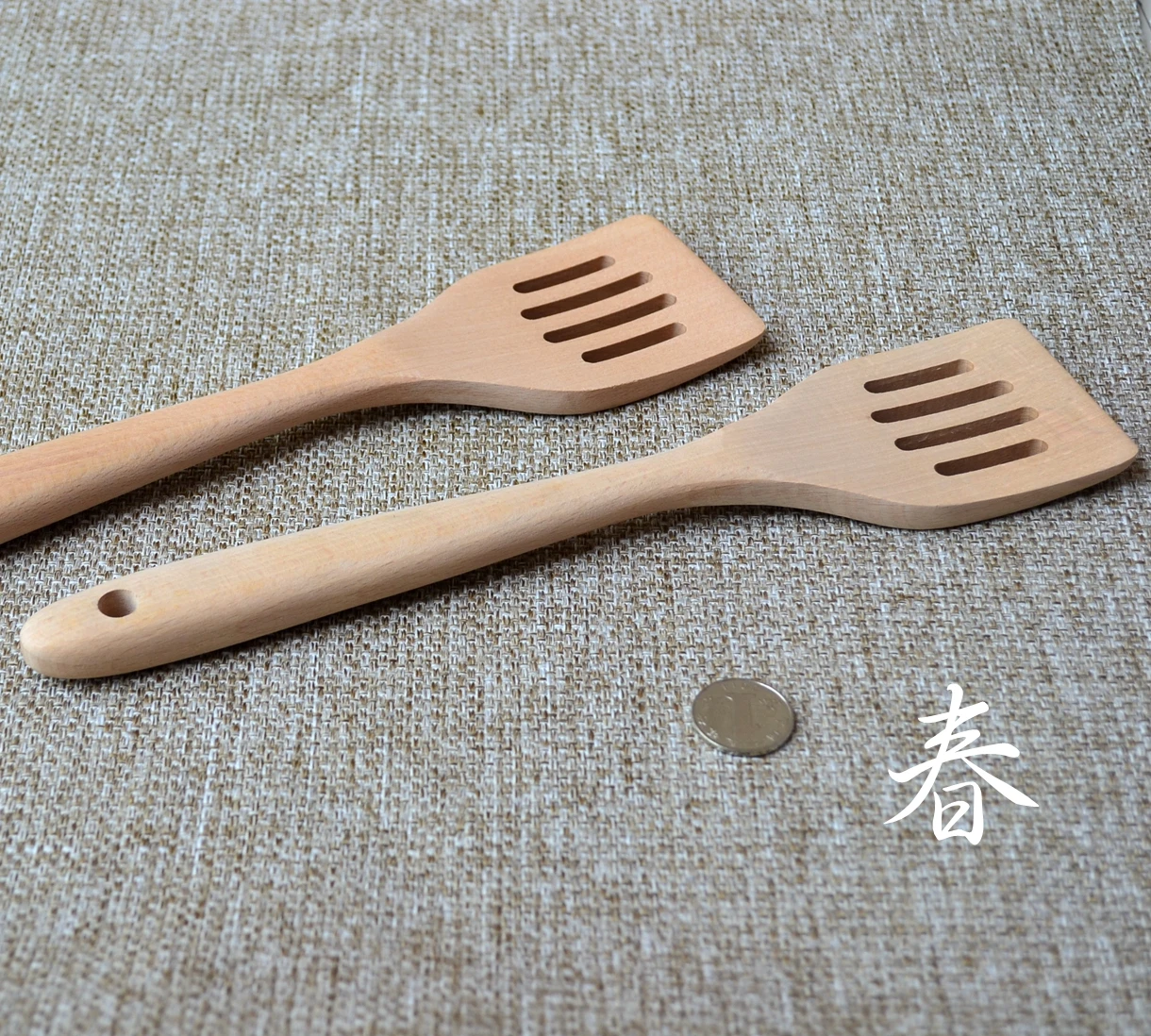 New Wooden Spatula Turners Leakage Shovel No paint Non stick Pan Food
