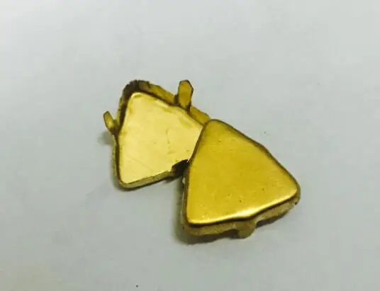 

3 Holes Triangle claw setting for Rivoli crystal beads,12mm 18mm 23mm metal claw Gold/silver color