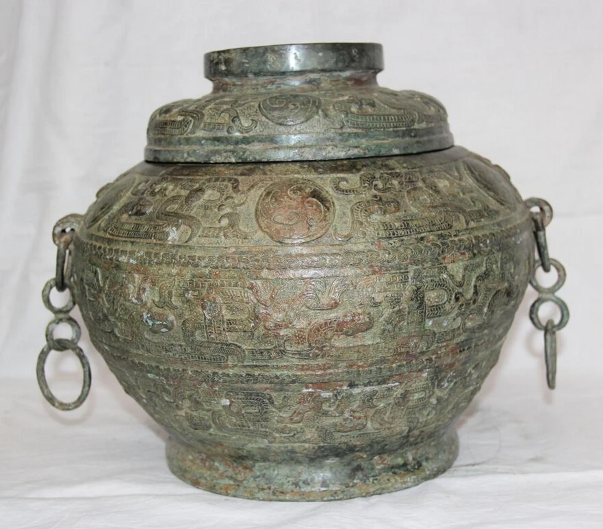 

Collectible bronze S1455 13 Archaic Chinese Dynasty Bronze Snake Beast Food Wine Crock Container Vessel