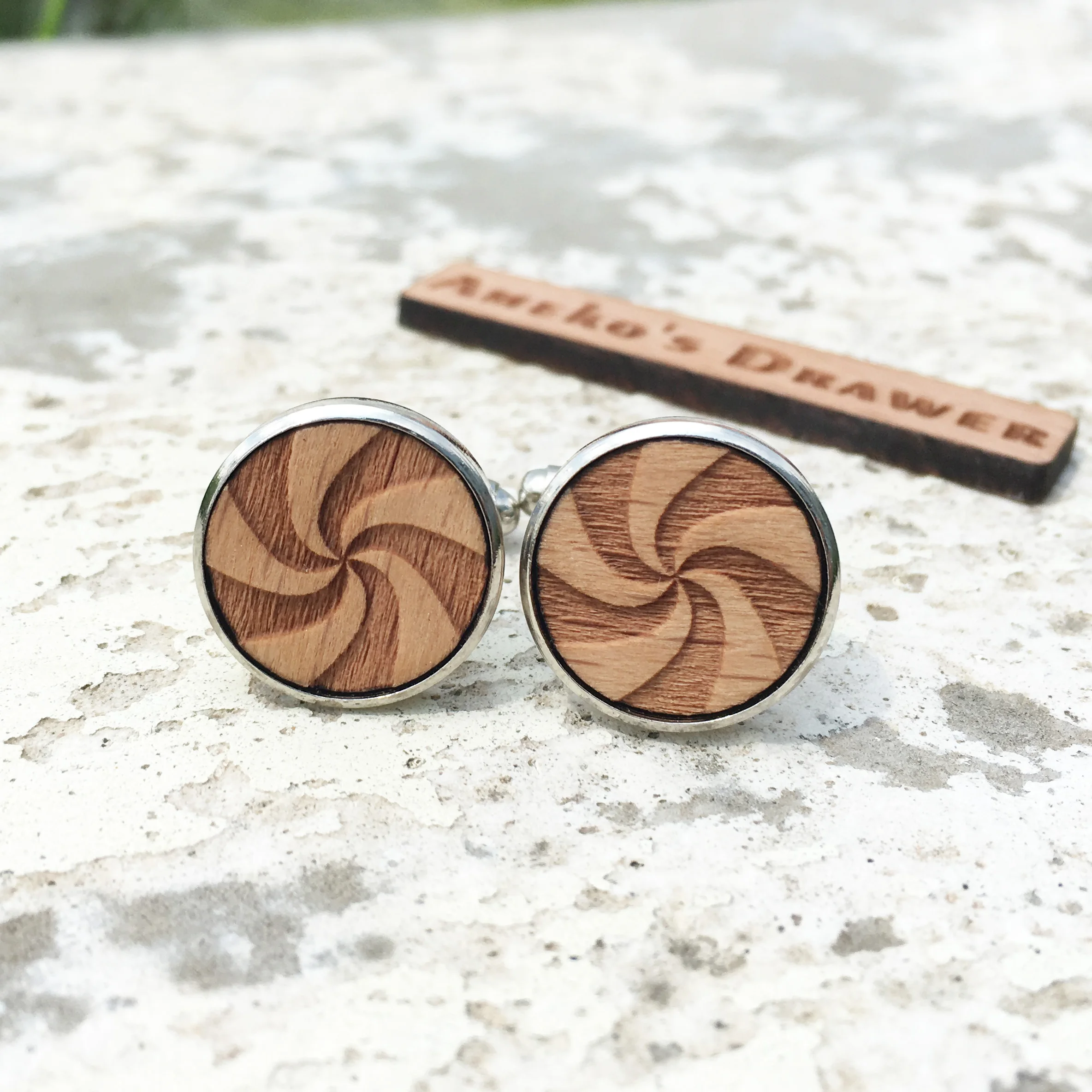 

Laser Cut Circle Candy Solid Wood Handmade Suit Accessory Peppermint Round Cufflinks Lolipop Wooden Cuff Link X 5 Pairs