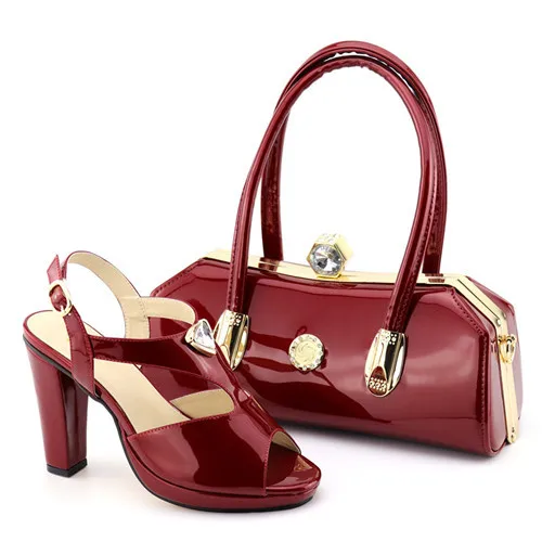 DN1-10 8103  RMB210 size 38-43 heel 11.4CM_