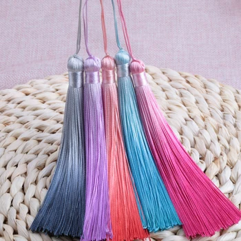 

New Gradient Color 13 cm Tassel Soft Polyester Silk Tassel With Hole Fashion Women DIY Earrings Keychain Jewelry Accessories
