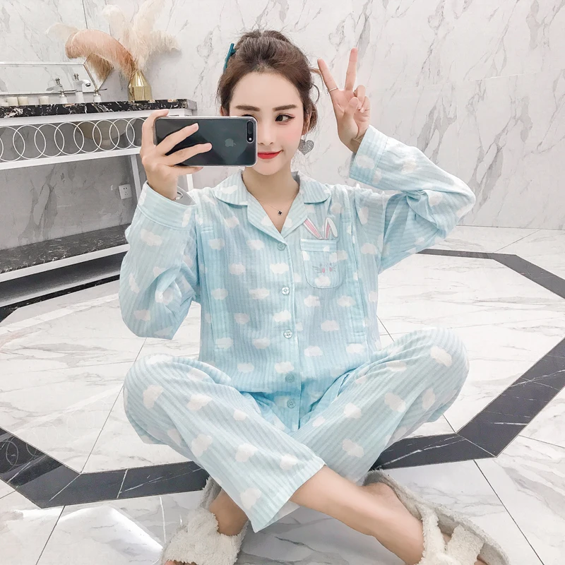 

Pregnant women cotton gauze pajamas postpartum nursing clothing go out feeding milk clothing spring and summer long sleeve suits