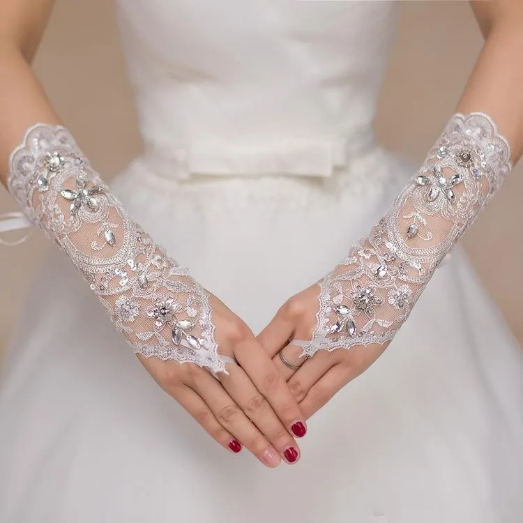 

White Ivory Elegant Women Lace wedding Gloves Fingeless Elbow Long Bridal Gloves Fingerless Lace Beads Wedding Accessories 2019