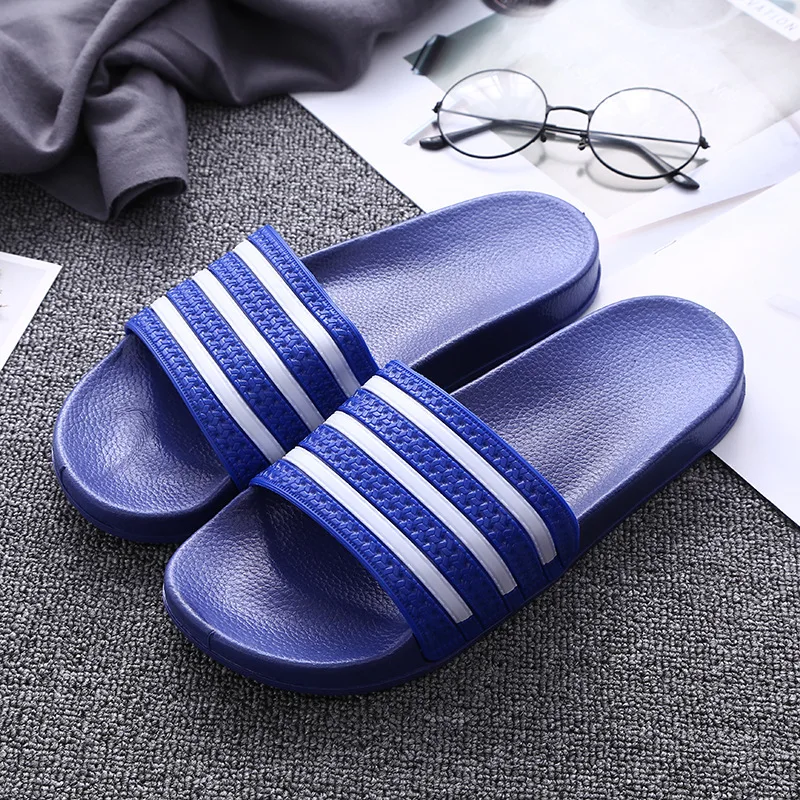 

Rainbow striped slippers with good color matching Men