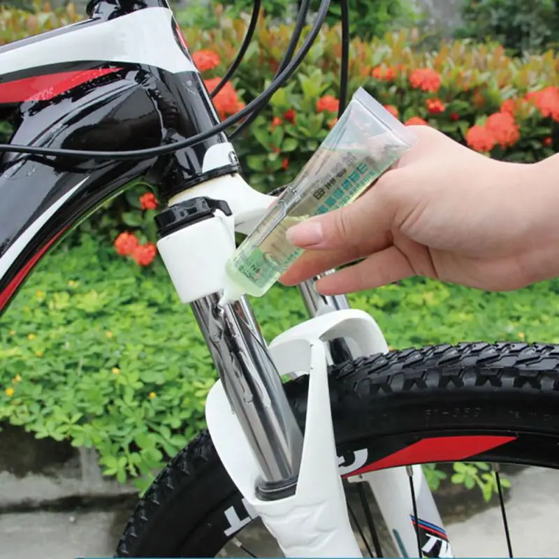

40ml Mountain Bike Chain Repair Grease Lube Cleaner Bicycle Repair Tool Lubricating Oil Chain Oil Bicycle Maintenance Oil