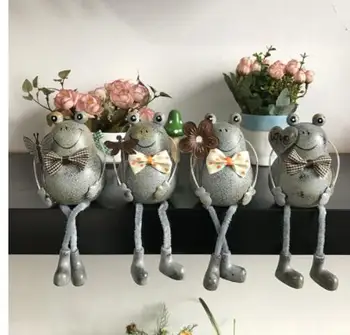 

SET Make old retro and nostalgic originality to live in frog hamstring wooden pendulum rural doll handicraft statuesstatues Home