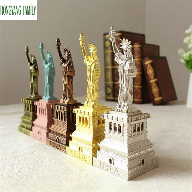 

American New York Resin Statue of Liberty Replica Model USA Free Goddess Sculpture Art Home Table Decorations Crafts Figurines