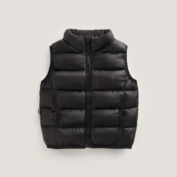 Novedad otoño invierno 2018! Chalecos para niños, chaleco para niño de dibujos animados en negro, prendas de vestir exteriores con cuello de tortuga, de camiseta, abrigo cálido para bebé|Chalecos y