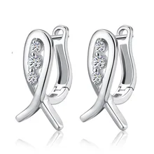 Fashion Stud Earrings Luxury Rhinestone Inlaid Geometric fish Design Ear Buckle Earrings for Women Silver plated Jewelry