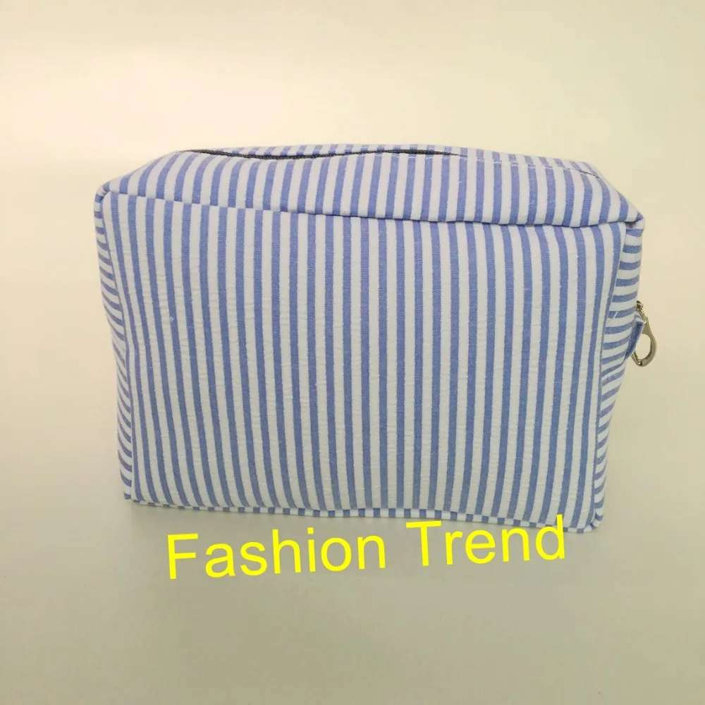 seersucker cosmetic bag (2)