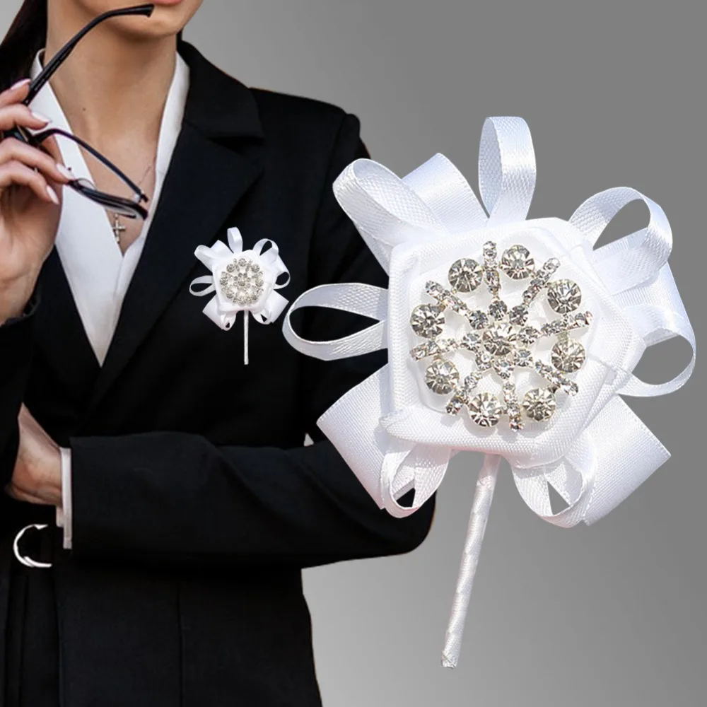 

1pcs Pure white brooch Luxurious embellishment DIY customization bride has pin brooch Clothing accessories decoration ADC015