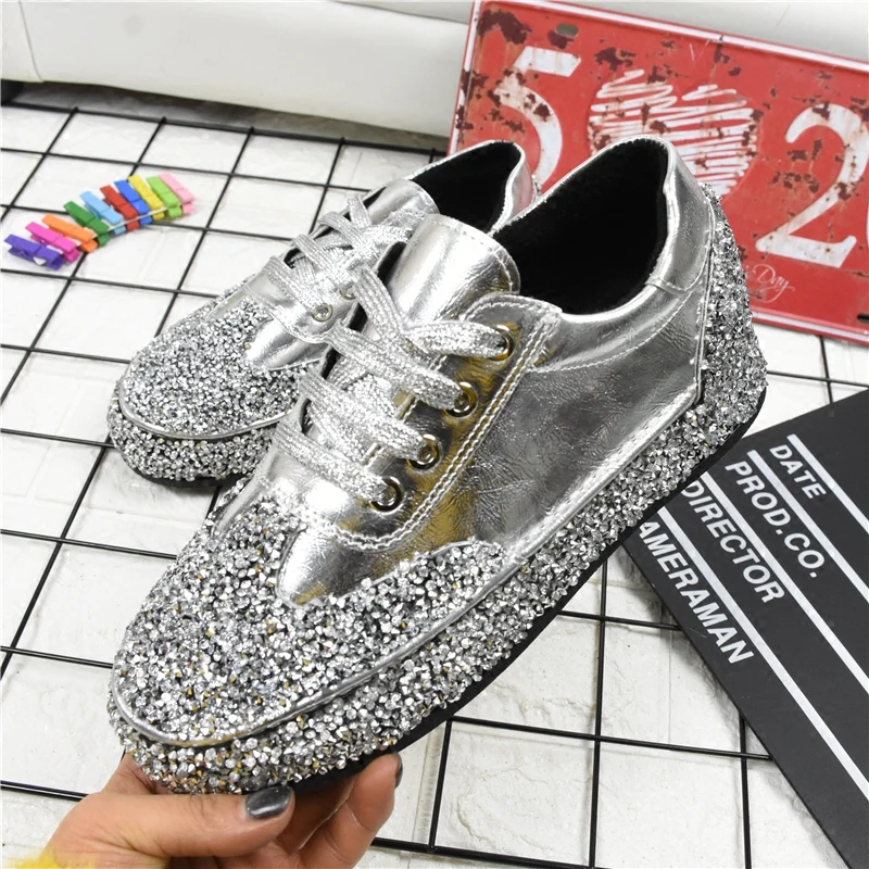 

European station 2018 early spring new Korean leisure sequins rhinestones comfortable shoes plus velvet lace Carrefour shoes