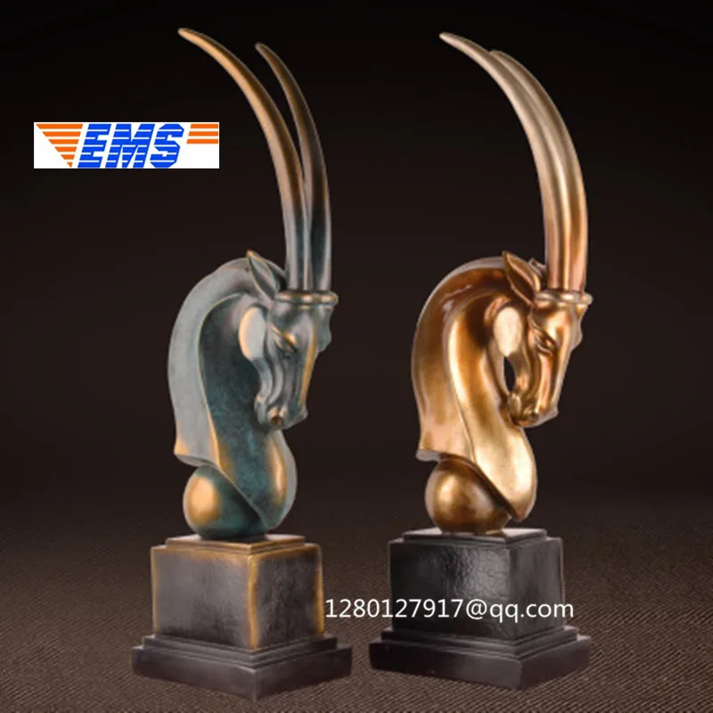 

Statue Animal Simulation Abstract Sheep Head Creative Ornaments Bust Resin Action Figure Collectible Model Toy Q215