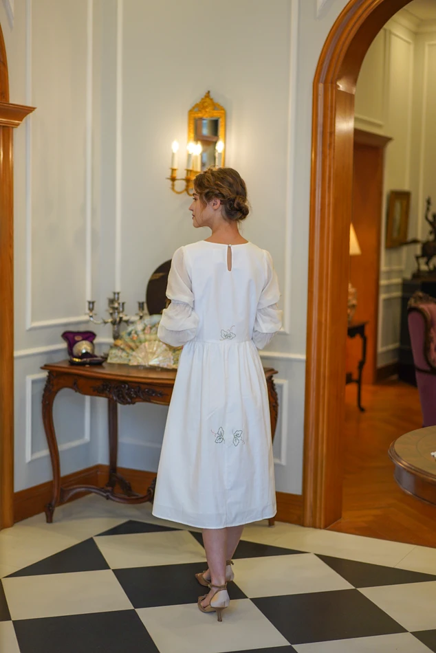 Весеннее женское винтажное элегантное белое хлопковое платье миди, дизайн, ручная работа, ограниченная серия, антикварное платье с вышивкой «кроше»