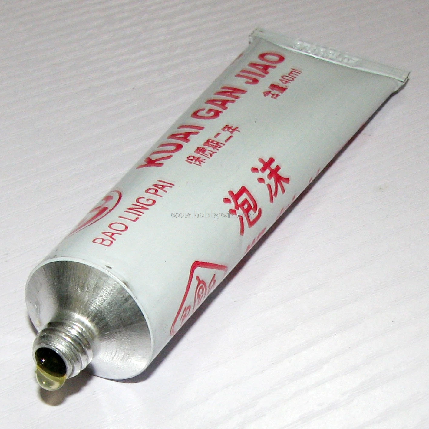 

Foam glue 40ml For EPS /EPO /EPP RC model airplane bonding repair