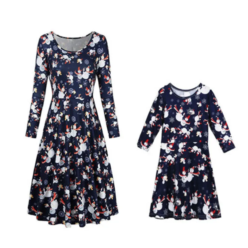 

Family Matching Christmas Dress 2019 New Year's Xmas Mother and Daughter Long Sleeve Dresses Mom Girls Outfits Family Look Dress