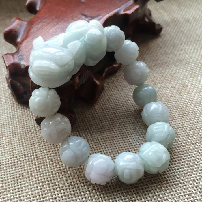 

Hand-carved PiXiu Certified Grade A Natural Green Jadeite Jade Bangle Bracelet 5