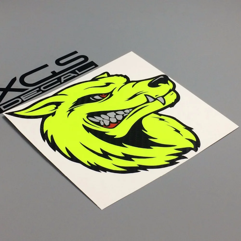 Виниловая многослойная наклейка на автомобиль angry wolf head неоново-желтые