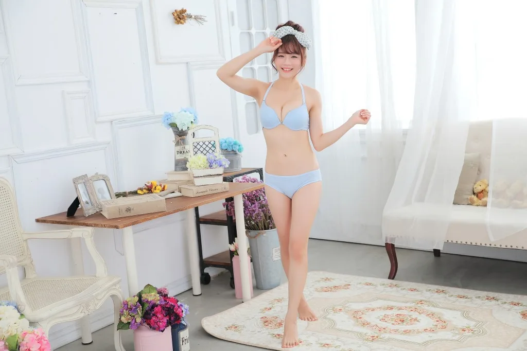 Комплекты белья женщин тонкий срез нижнее белье из хлопка sexy Y слово пряжки конфеты цветные пуговицы спереди бюстгальтер push up комплект нижнего белья