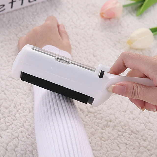 Magic Lint Dust Brush Rotatable Clothes Lint Hair Remover Handheld