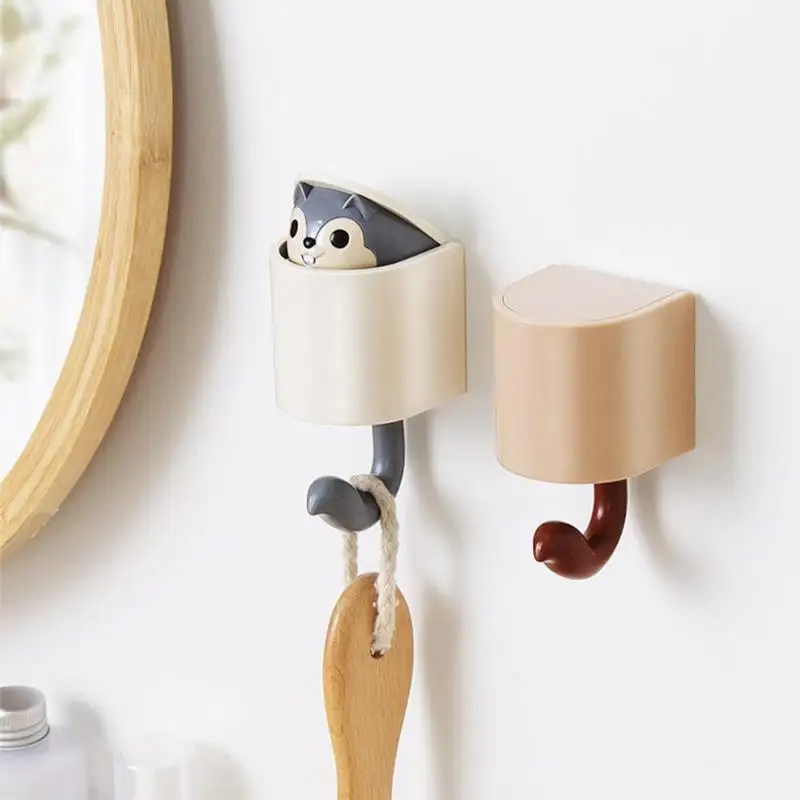 

1pc Creativity Outstretch Squirrel Hook Coat Hook Wall Home Keys Hat Holder Key Decorative Hooks