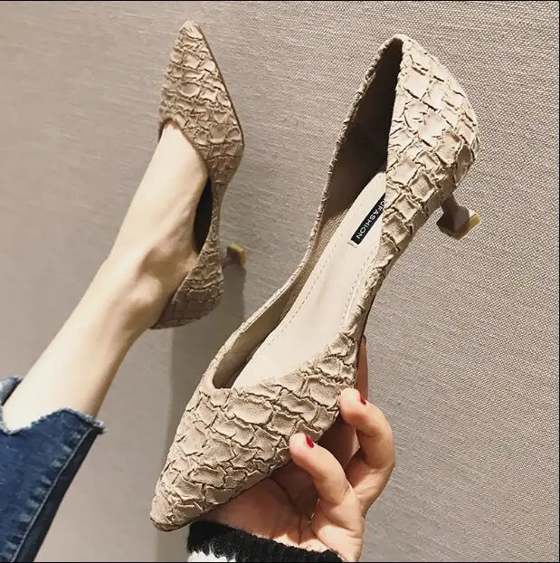 

Net red high heel women spring new Korean version of the small fresh black professional stiletto girl cat with single shoes