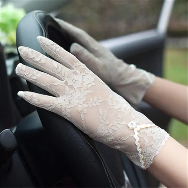 Женские перчатки Лето французский ветер кружева перчатки автомобильные ультра-тонкий вождения Нескользящие анти-УФ сенсорный экран дышащий эластичный FS09 - Цвет: tea grey