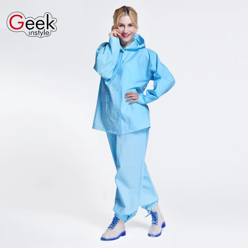 2016 Fashion adult transparent raincoat EVA Texture of material Six colors for your choice