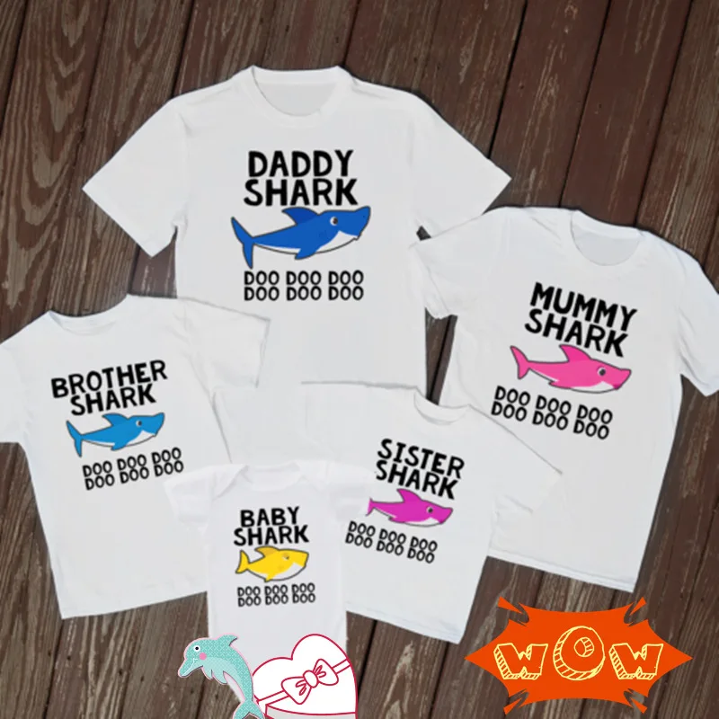 Baby Shark Doo Mummy Daddy Print T-shirts 2019 Family Harajuku Lovely T shirt Daddy Baby Clothes Party Funny Gift Tee Baby Shark Doo Mummy Daddy Print T-shirts 2019 Family Harajuku Lovely T shirt Daddy Baby Clothes Party Funny Gift Tee