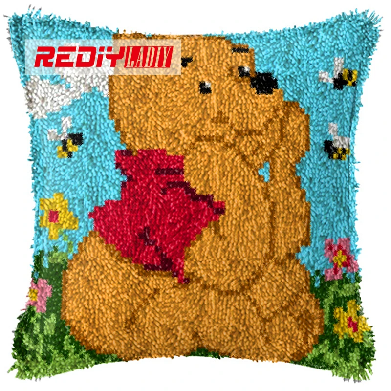 

REDIY LADIY Latch Hook Cushion Yarn for Embroidery Cushion Cover Bear with Bees Pillow Case Car Cushion Home Decorative Pillow