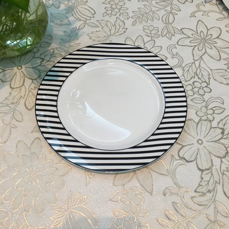 Stylish and simple striped plate (1)