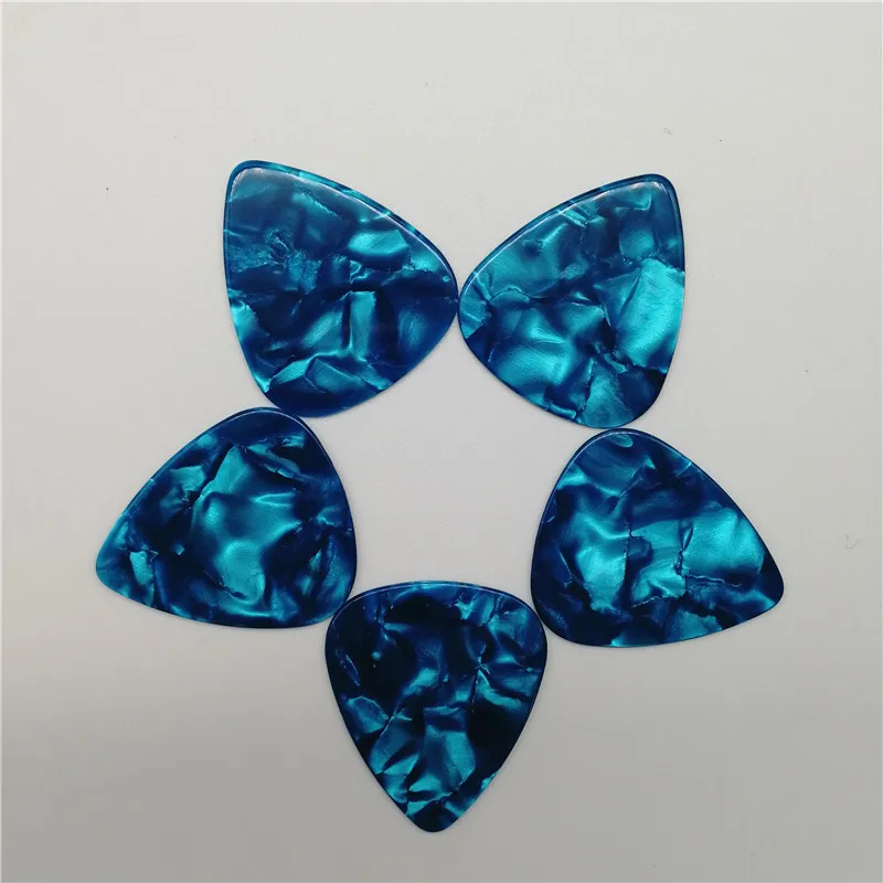 Premimum Quality Pearl Light Blue Guitar Picks Celluloid Sky Blue Guitar Plectrum 0.46mm~1.5mm Premimum Quality Pearl Light Blue Guitar Picks Celluloid Sky Blue Guitar Plectrum 0.46mm~1.5mm