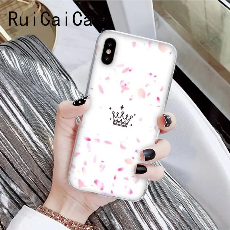 Queen's crown so cool cute pattern popular aesthetic