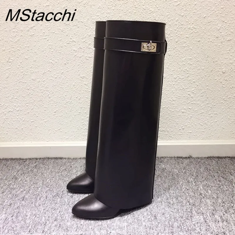 Женские сапоги на танкетке MStacchi с замком Акула высокие без шнуровки женские