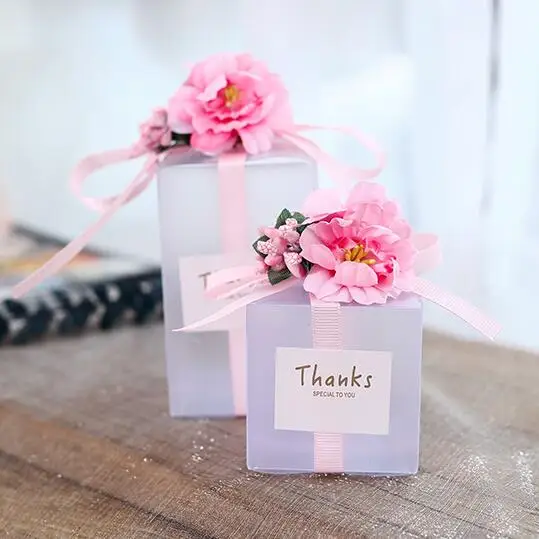 

50 X Forest Series Kraft Paper / PVC Pink Flower Wedding Favors Candy Boxes Party Supplies Gift Box Bomboniera Chocolate Box