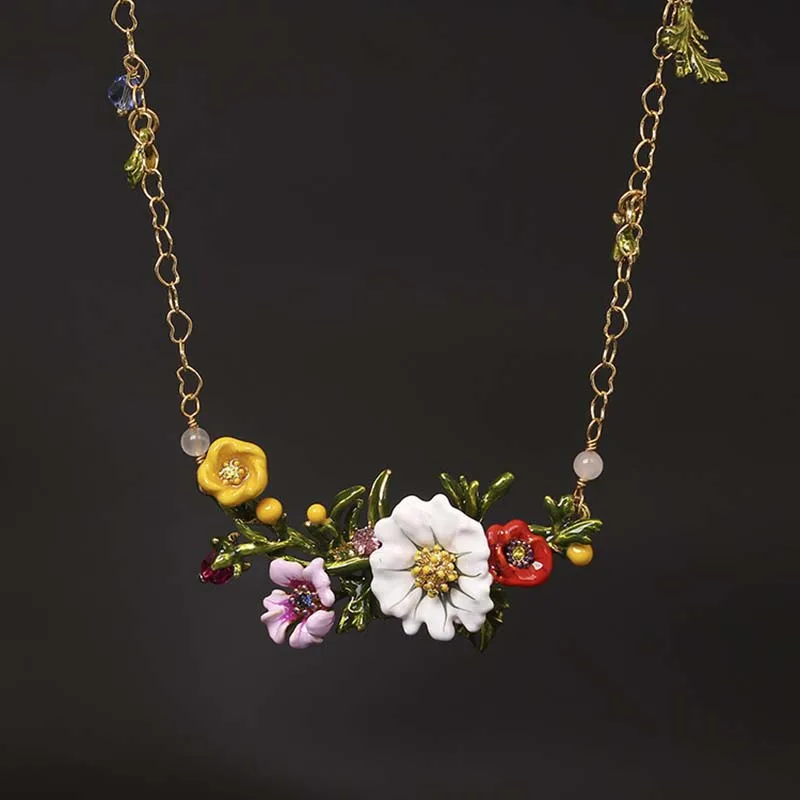 

Juicy Grape Flower Plants Series Enamel Glaze A Hundred Flowers Contend In Beauty Daisy Necklace Short Chain Fashion Jewelry
