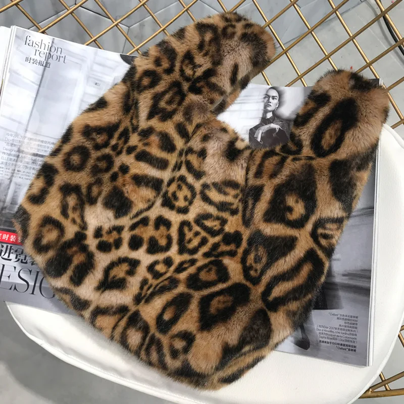 

Winter handbags female 2018 new fashion simple portable small rabbit fur vest handbag leopard faux fur Tote bag ladies drop ship