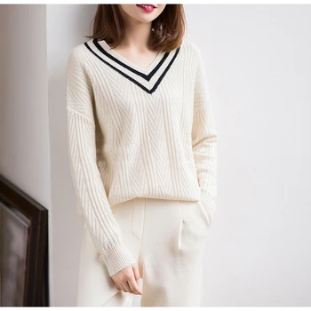 

FRSEUCAG 2018 Autumn and winter new women's V-neck cashmere sweater fashion lazy loose solid color knit bottoming wool sweater