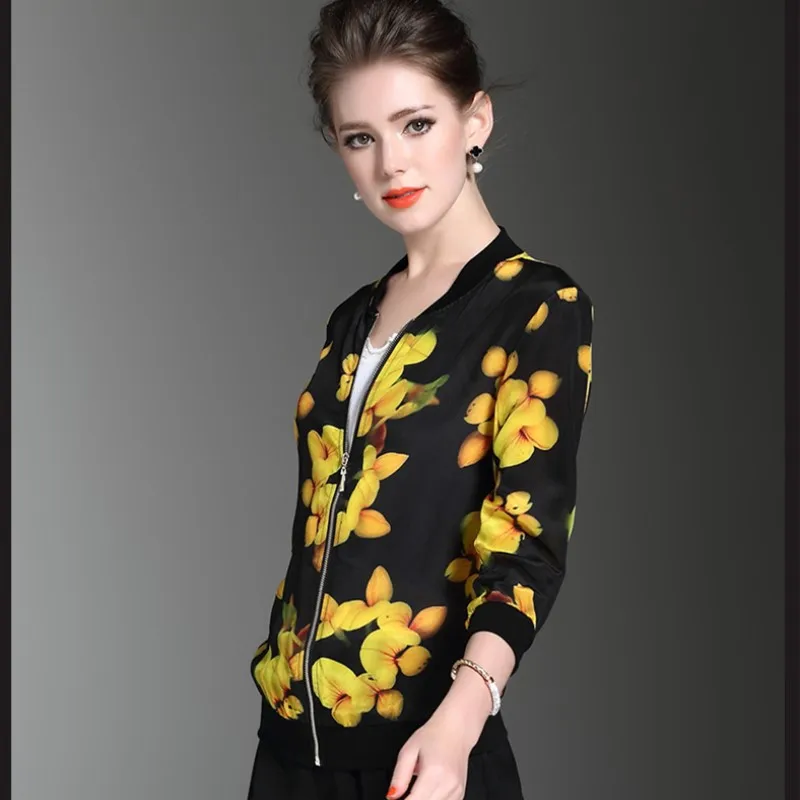 

2017 fake silk printed seven-part short jacket with short jacket