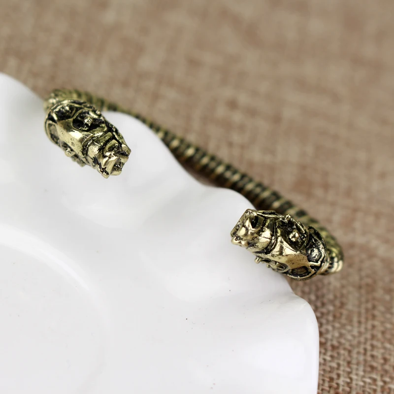 UT8NW9TXVFXXXagOFbXH