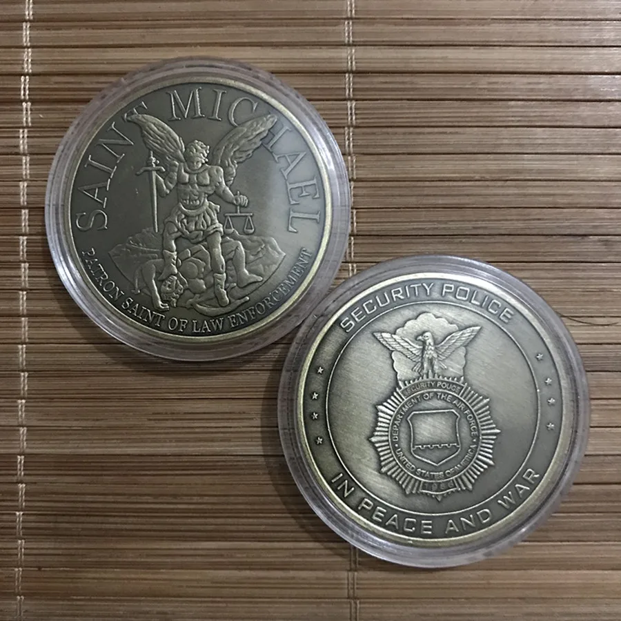 Монетке безопасность. Монета цру. Безопасный биткоины. Накамото биткоин. Монетке безопасность.