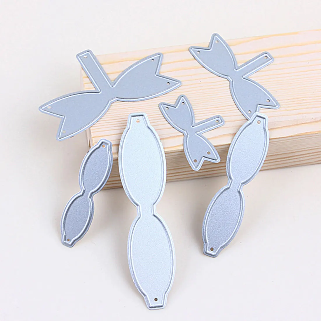 

New Ribbon Bows Metal Cutting Dies Stencils for DIY Scrapbooking/photo album Decorative Embossing DIY Paper Cards