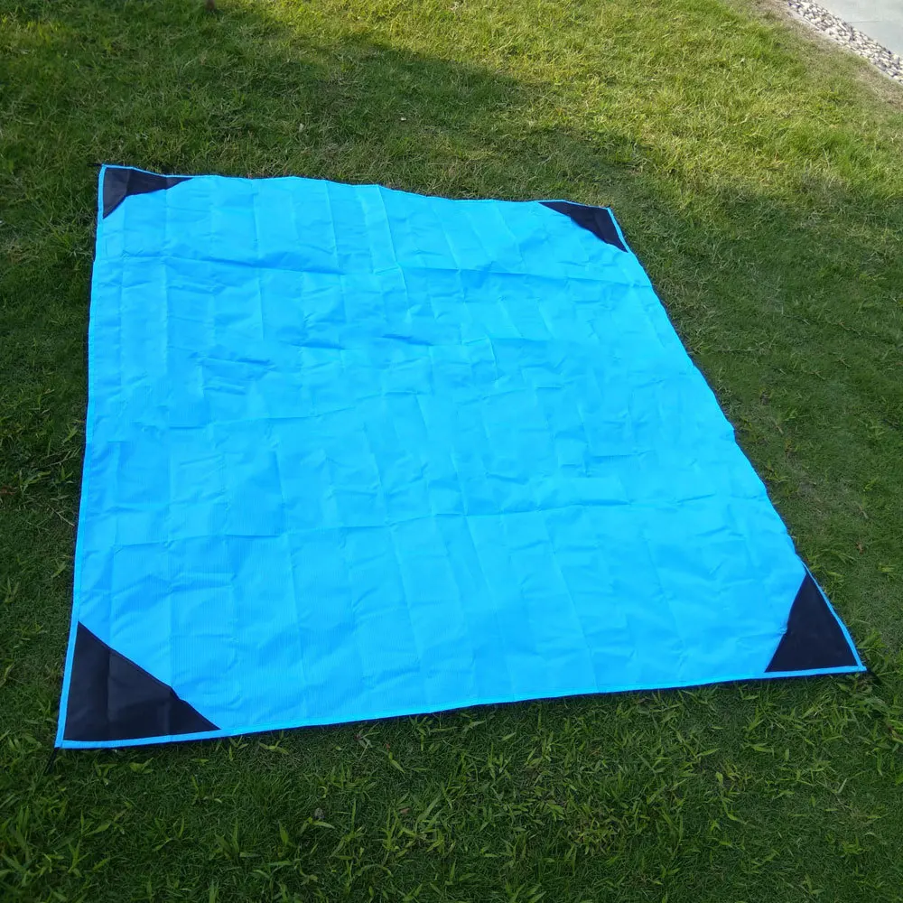 140x 152cm Waterproof Beach Blanket Outdoor Portable Picnic Mat Camping