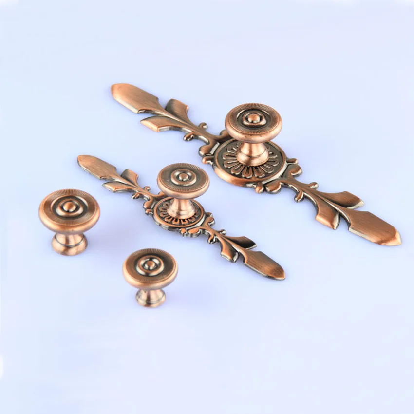 Retro Vintage Drawer Handles Antique Jewelry Box Knobs Bronze Cabinet Pulls For Drawer Cupboard Door Wooden Furniture Hardware Retro Vintage Drawer Handles Antique Jewelry Box Knobs Bronze Cabinet Pulls For Drawer Cupboard Door Wooden Furniture Hardware
